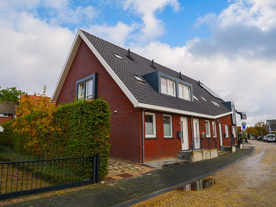 Historische centrum van Ootmarsum, 7 woningen gerealiseerd in twee woonblokken linkerzijde